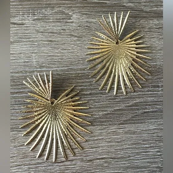 ZaraāstatementāearringsāA476 - Picture 2 of 4